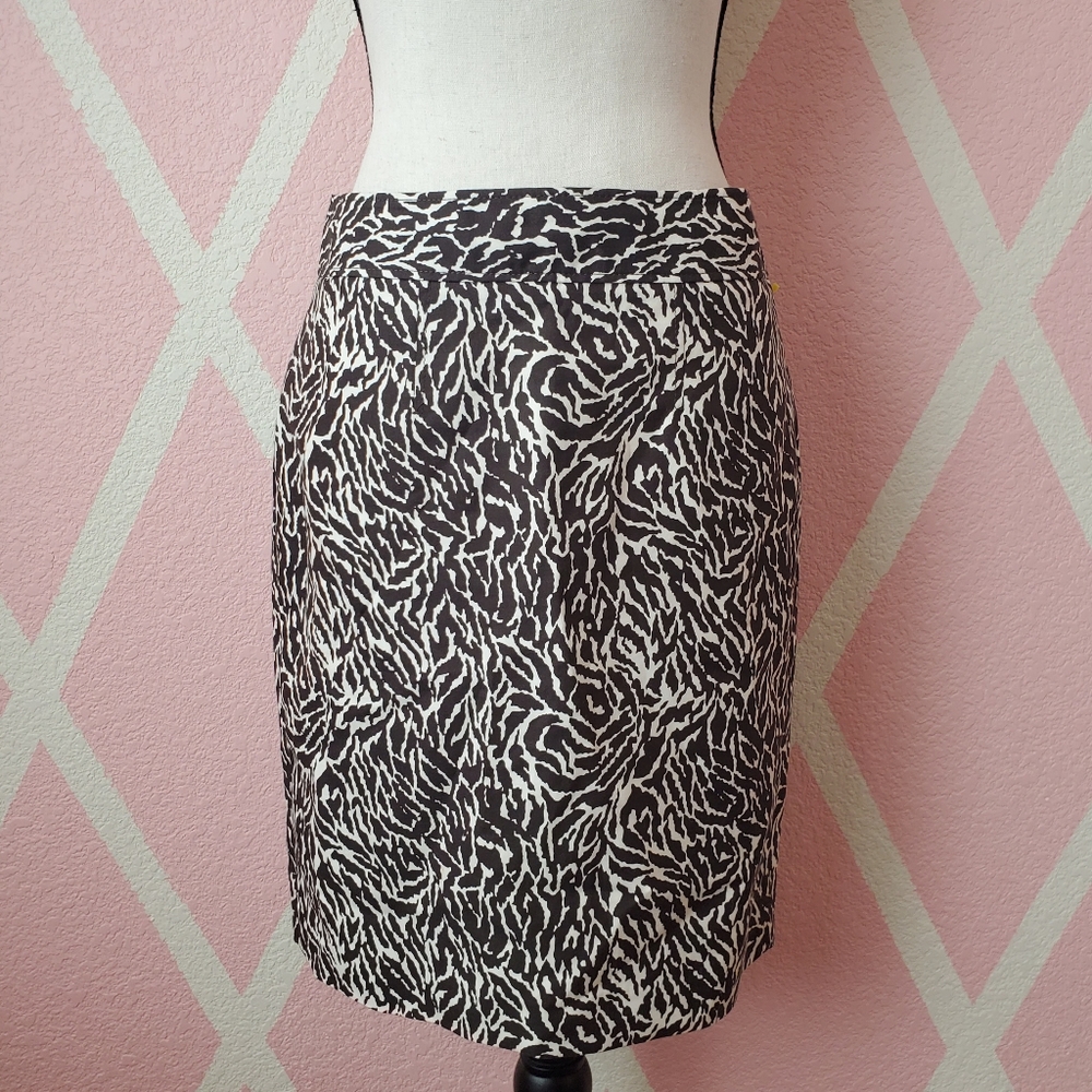 ANN TAYLOR LOFT Petite Pencil Skirt